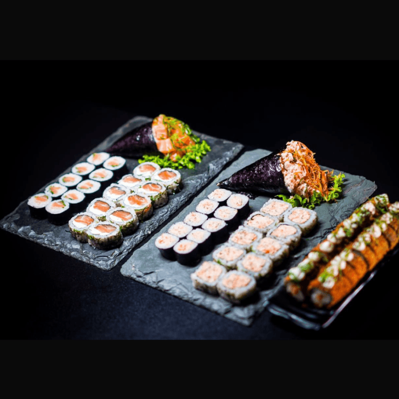 MEIO A MEIO - 60 PEÇAS + 2 TEMAKIS — 60 peças